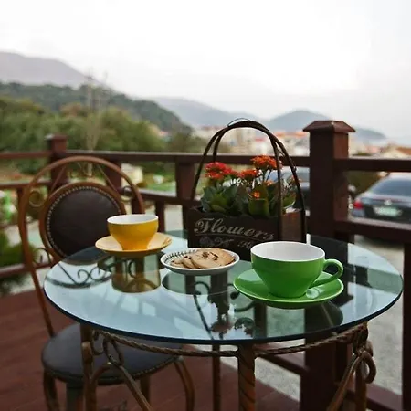 Capri Hakdong Pension Geoje Exterior photo