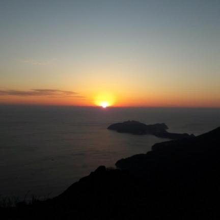 Capri Hakdong *
